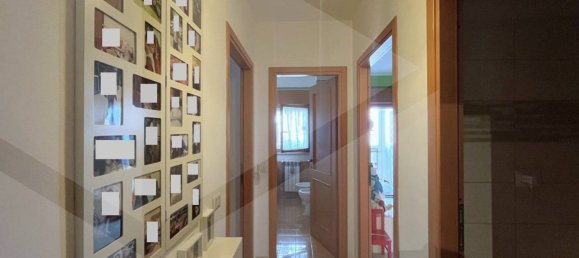 3 rooms Apartment in Rome, Italy No. 19073 11