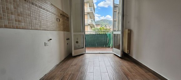 4 bedrooms Apartment in Genoa, Italy No. 328515 10
