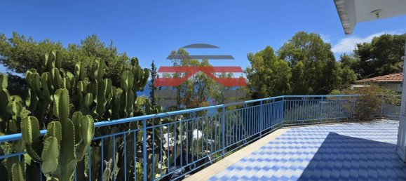 4 bedrooms Villa in Palermo, Italy No. 320537 28