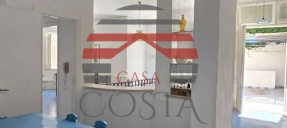 4 bedrooms Villa in Palermo, Italy No. 320537 40