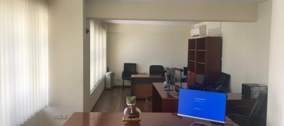 203m² propriété commerciale à vendre à Nicosia, Cyprus № 25078 4