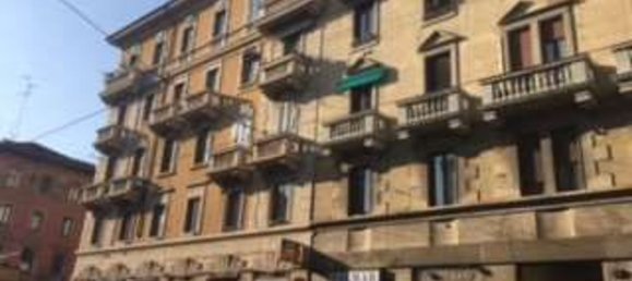 3 rooms Commercial property in Milan, Italy No. 244230 28