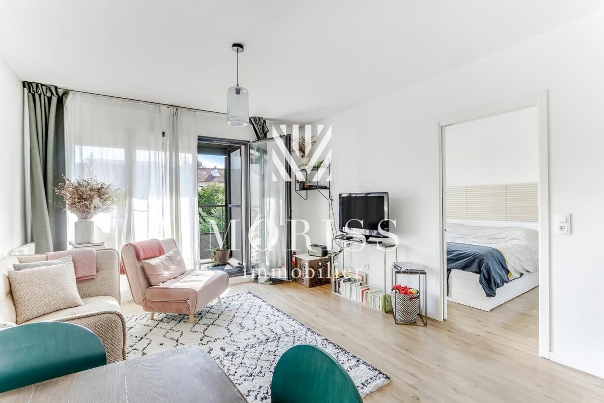 Apartamento de 1 dormitorio en Montreuil, France No. 181191