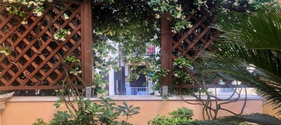 3 bedrooms Apartment in Carrara, Italy No. 31131 8