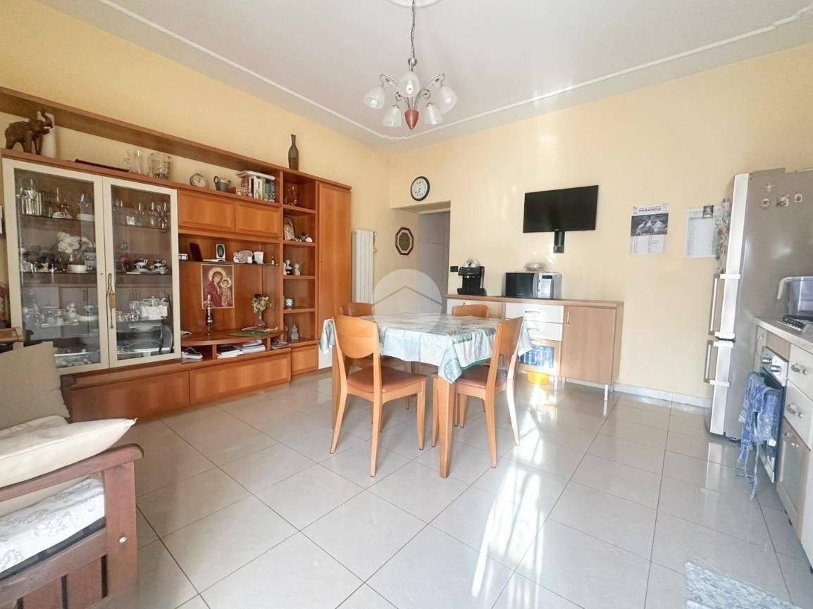 Apartamento de 3 dormitorios en Termoli, Italy No. 316174