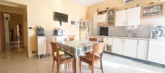 Apartamento de 3 dormitorios en Termoli, Italy No. 316174 3