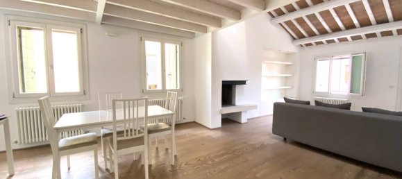 Apartamento de 3 dormitorios en Padua, Italy No. 350438 2