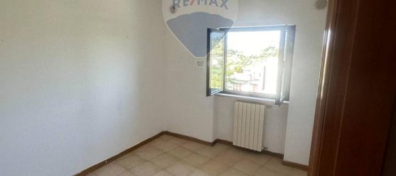 Дом с 12 комнатами в Кастиленти, Италия № 130803 5