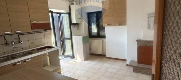 Дом с 12 комнатами в Кастиленти, Италия № 130803 4