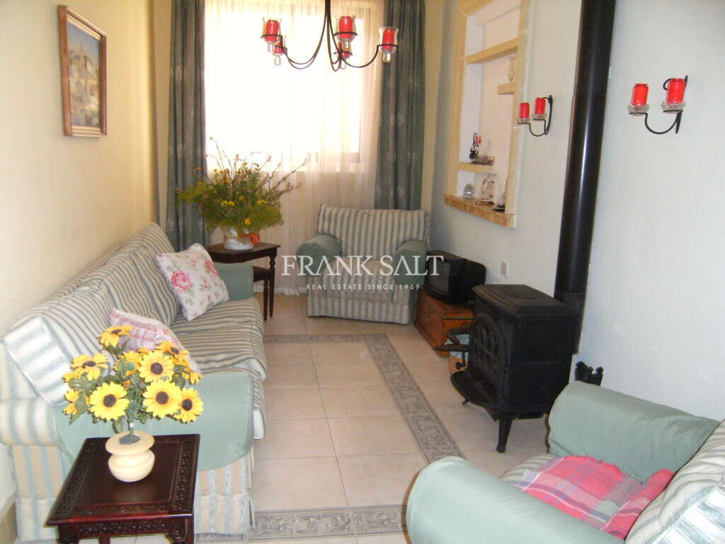 Adosado de 3 dormitorios en Ghajnsielem, Malta No. 5425