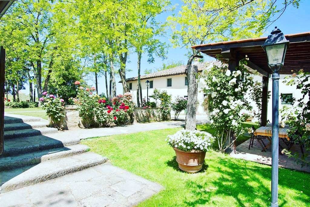 30 bedrooms Villa in Barberino Tavarnelle, Italy No. 189780