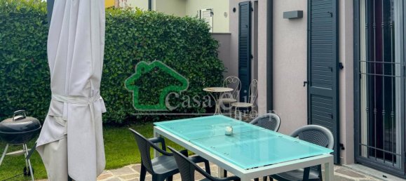 3 bedrooms Villa in Fiesco, Italy No. 214533 8