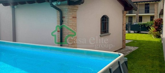 3 bedrooms Villa in Fiesco, Italy No. 214533 7