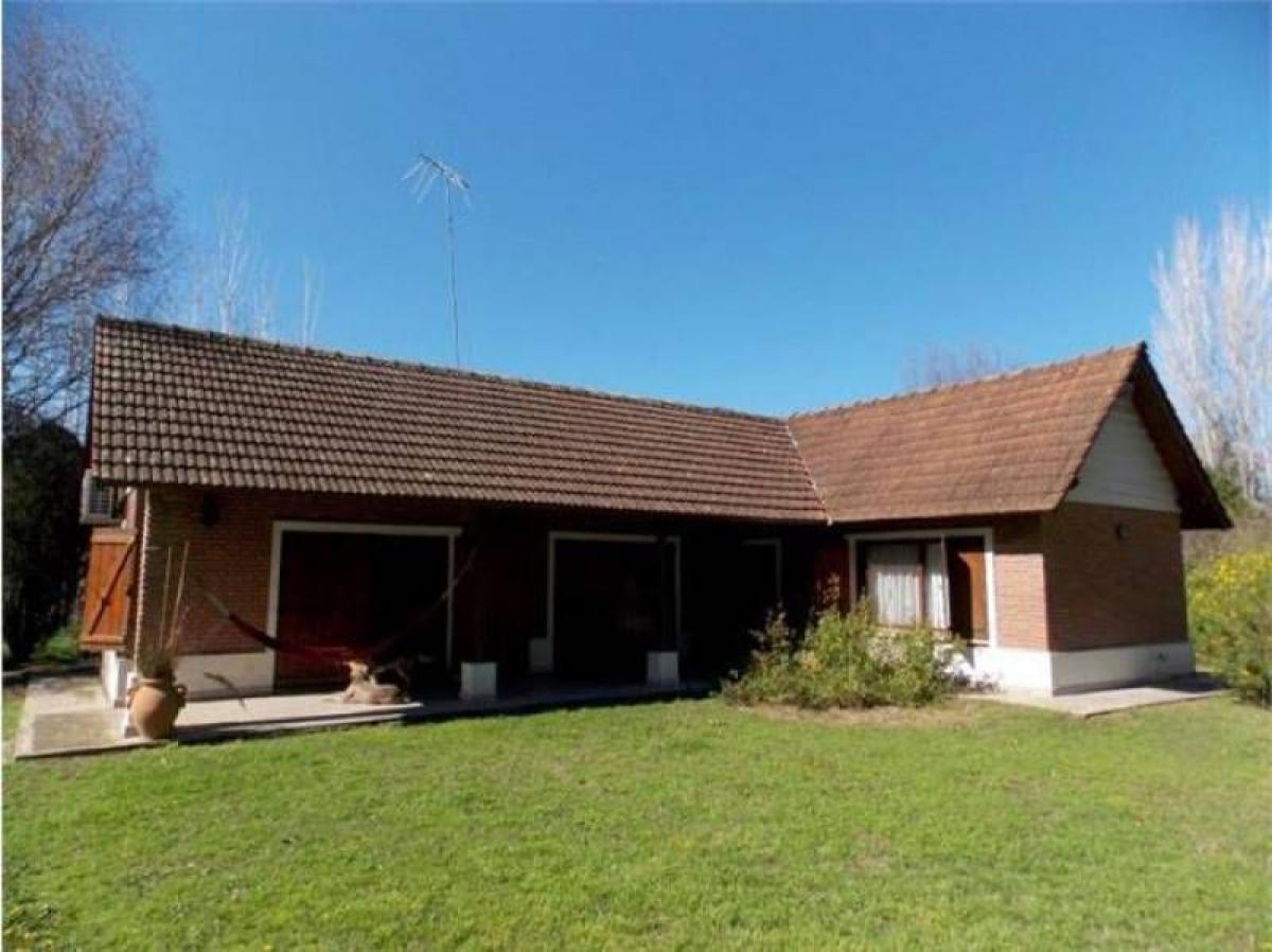 2 bedrooms House in Marcos Paz, Argentina No. 54184