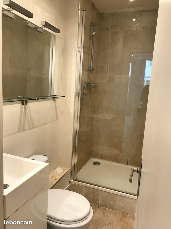 Estudio en Caen, France No. 295191