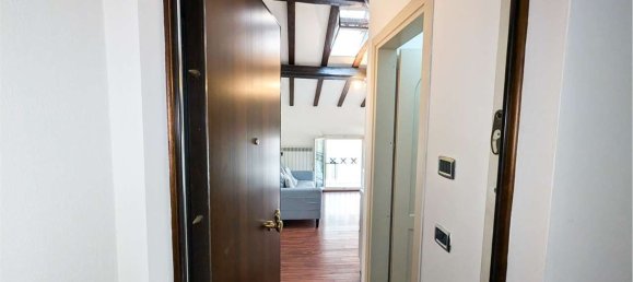 3 Schlafzimmer Wohnung in Modena, Italy, Nr. 312400 4