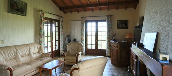 Дом с 3 спальнями в Ле Ше, Франция № 355847 3