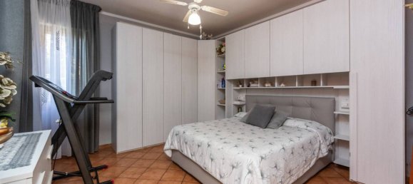 Квартира с 3 спальнями в Пистоя, Италия № 349000 22