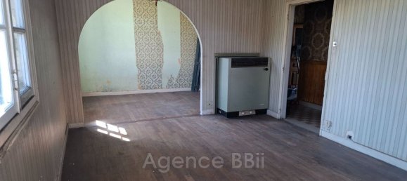 3 Schlafzimmer Haus in Corlay, France, Nr. 284585 2