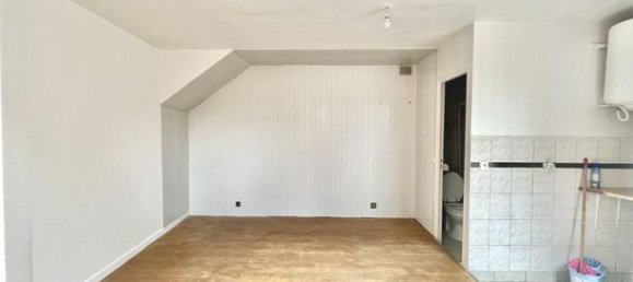 Estudio en Gagny, France No. 308401 5