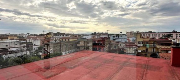 3-salle Appartement à Pomigliano d'Arco, Italy No. 24628 23