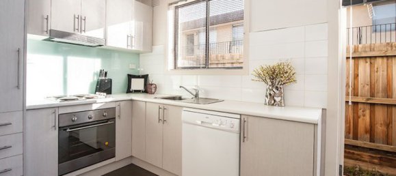 1 bedroom House in West Footscray, Australia No. 808 3