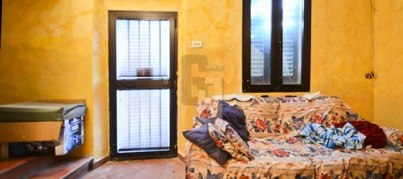 4 rooms House in Calenzano, Italy No. 35517 4