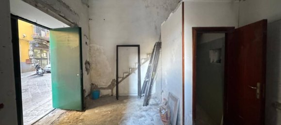 1 bedroom Apartment in Naples, Italy No. 257514 5