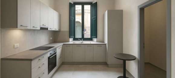 1 bedroom Apartment in Naples, Italy No. 257514 2