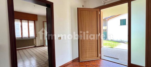 3 Schlafzimmer Villa in Pordenone, Italy, Nr. 280771 8