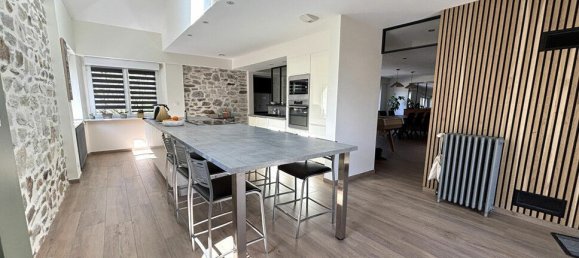 4 bedrooms House in Vitre, France No. 361115 2