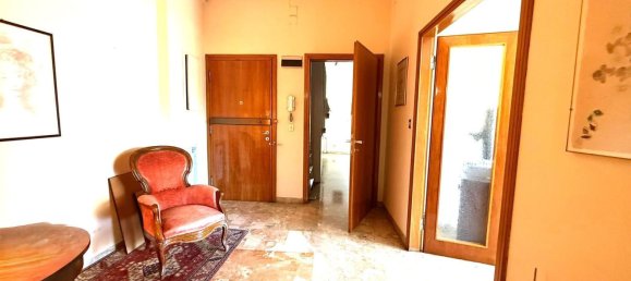 5 rooms Apartment in Bologna, Italy No. 280491 10
