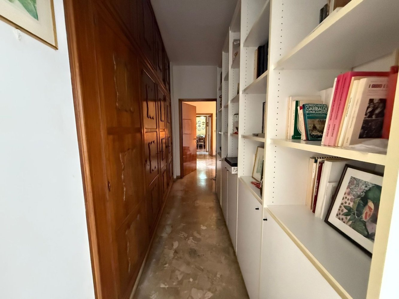 5 rooms Apartment in Bologna, Italy No. 280491