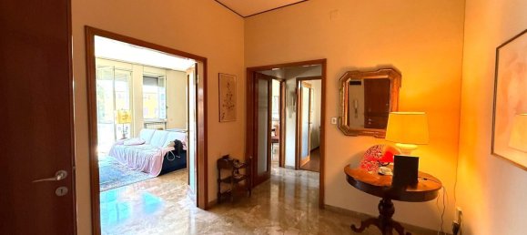 5 rooms Apartment in Bologna, Italy No. 280491 2