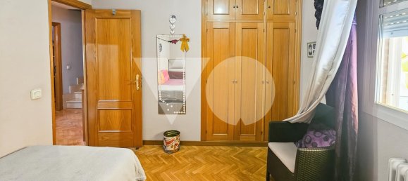 Adosado de 4 dormitorios en Alcorcón, Spain No. 191459 45