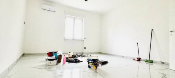 3 bedrooms Villa in Giugliano in Campania, Italy No. 292027 15