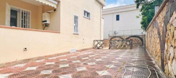3 bedrooms Villa in Giugliano in Campania, Italy No. 292027 7