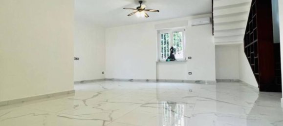 3 bedrooms Villa in Giugliano in Campania, Italy No. 292027 16