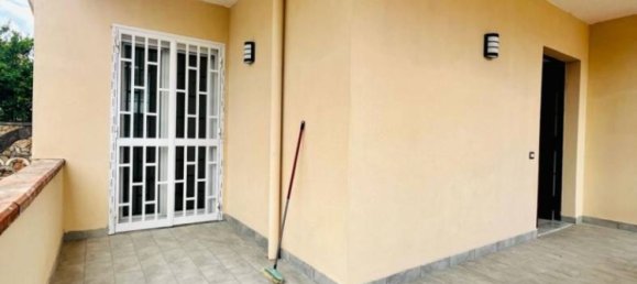 3 bedrooms Villa in Giugliano in Campania, Italy No. 292027 9