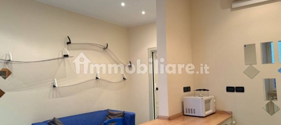 Apartamento de 2 dormitorios en Trieste, Italy No. 137453 3
