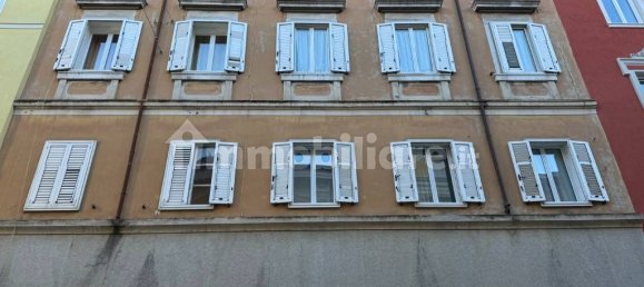 Apartamento de 2 dormitorios en Trieste, Italy No. 137453 22
