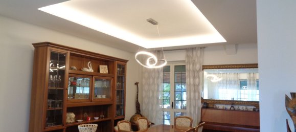 7 Schlafzimmer Haus in Città Sant'Angelo, Italy, Nr. 372146 2