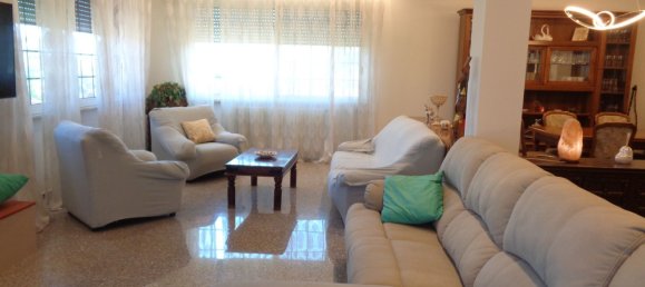 7 Schlafzimmer Haus in Città Sant'Angelo, Italy, Nr. 372146 3