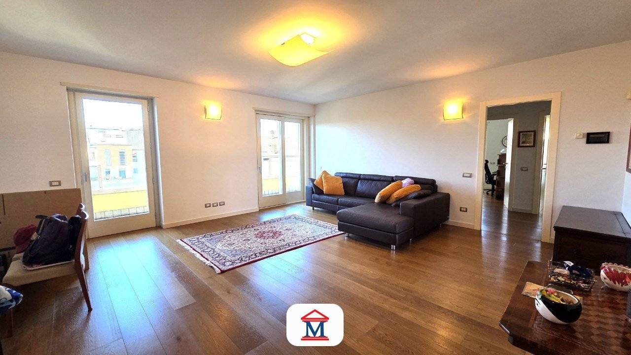 3 غرف نوم بانتهاوس في Bergamo, Italy رقم 327780