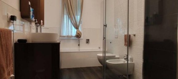 Villa de 5 habitaciónes en San Giuliano Milanese, Italy No. 33372 34