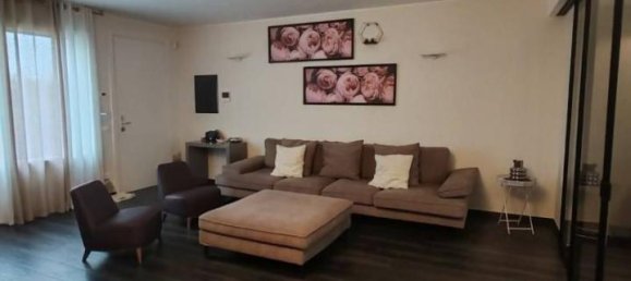 Villa de 5 habitaciónes en San Giuliano Milanese, Italy No. 33372 20