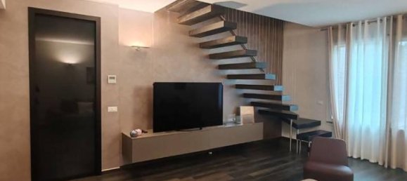 Villa de 5 habitaciónes en San Giuliano Milanese, Italy No. 33372 16