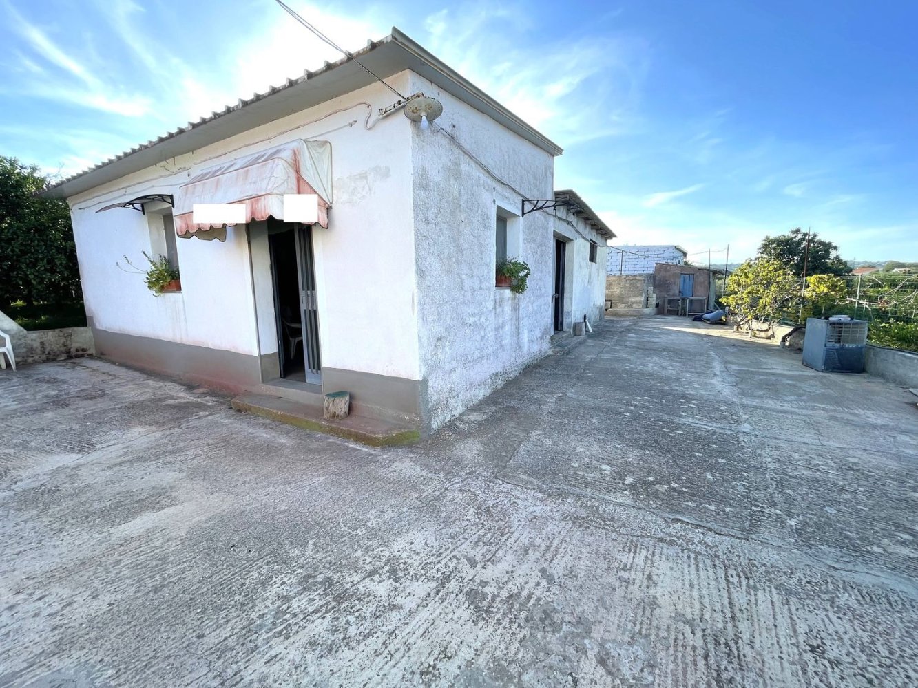 4 rooms Villa in Floridia, Italy No. 89190