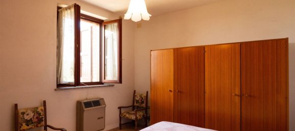 Дом с 7 комнатами в Монтефьорино, Италия № 169299 9