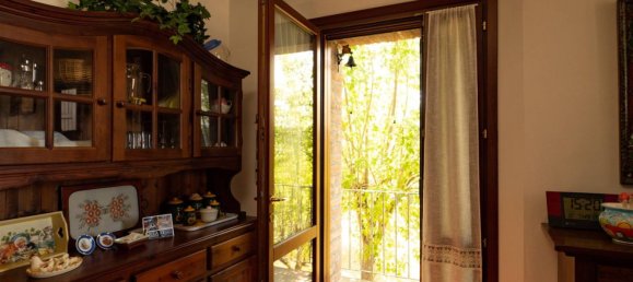 Дом с 7 комнатами в Монтефьорино, Италия № 169299 4